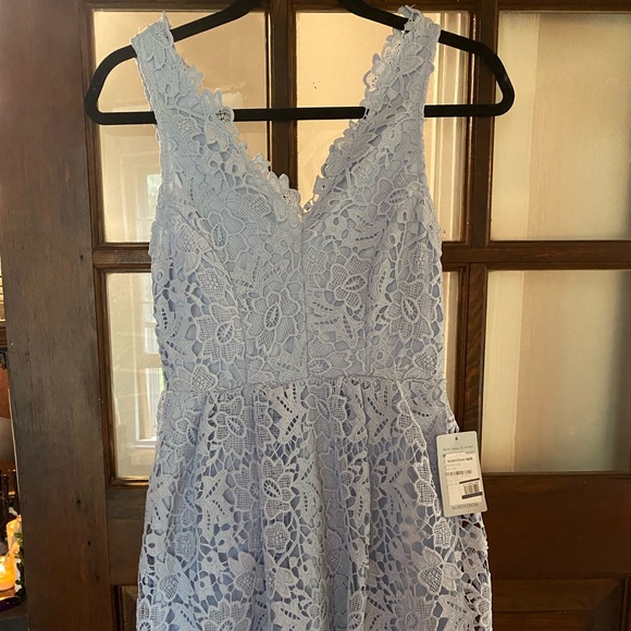 ASTR The Label V-Neck Lace Fit & Flare Dress - Picture 4 of 7